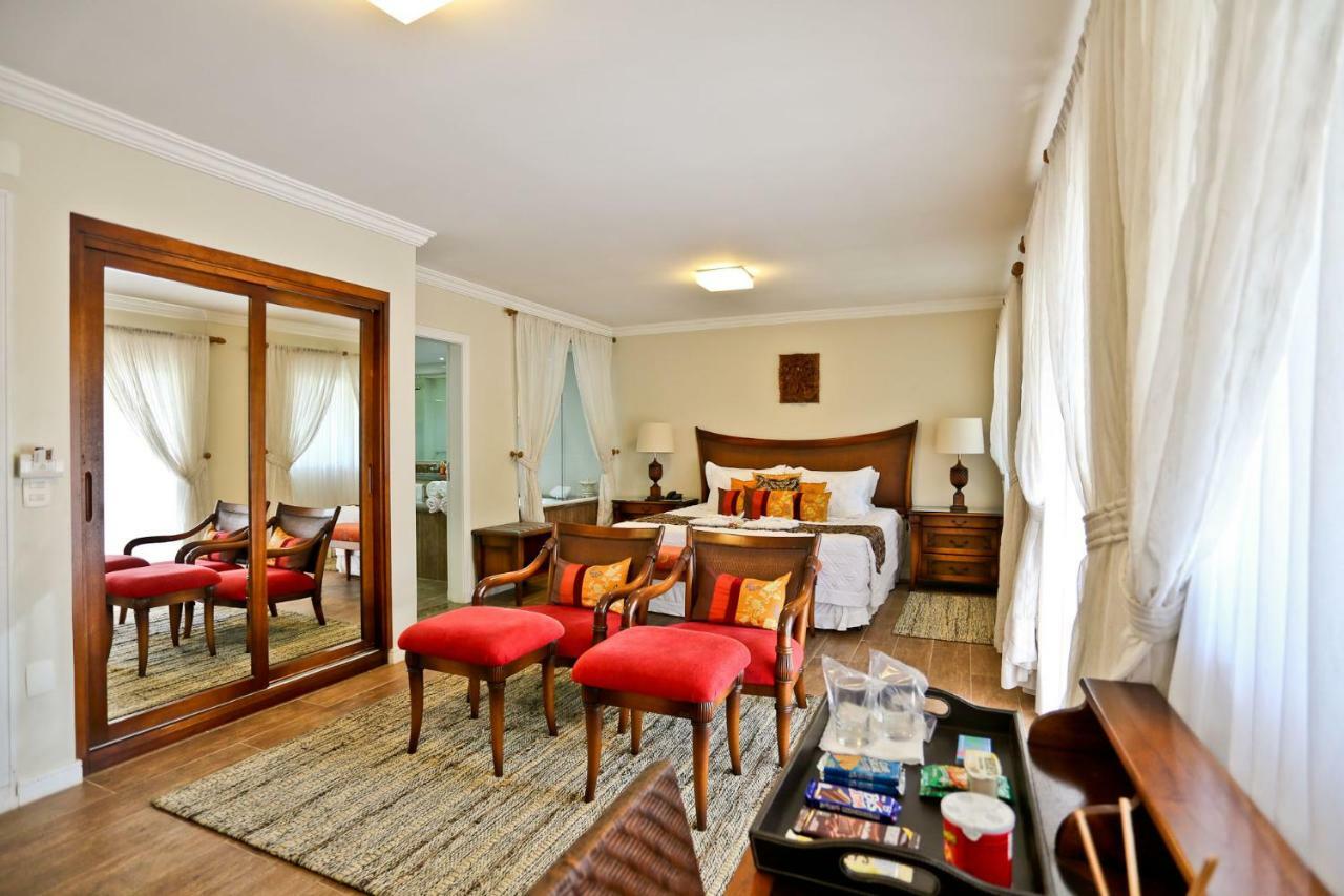 Estaleiro Guest House Balneário Camboriú Exteriör bild