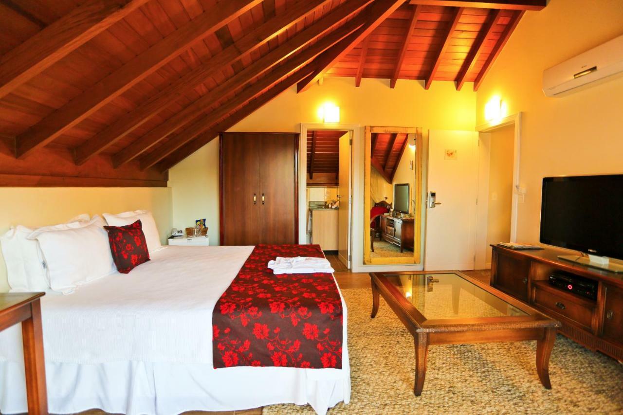 Estaleiro Guest House Balneário Camboriú Exteriör bild