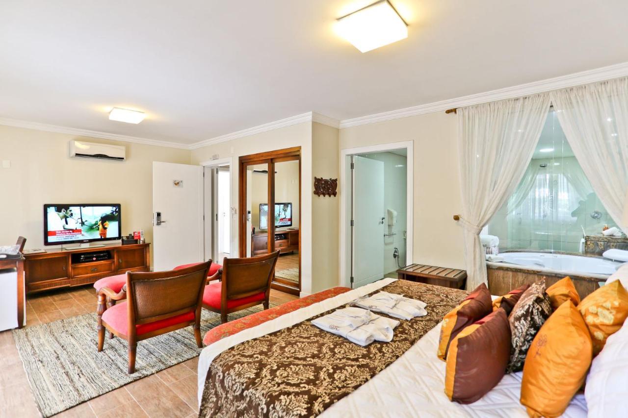 Estaleiro Guest House Balneário Camboriú Exteriör bild
